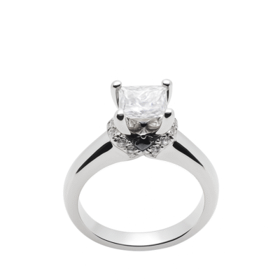 Złoty pierścionek z diamentami