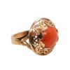 Złoty pierścionek z koralem