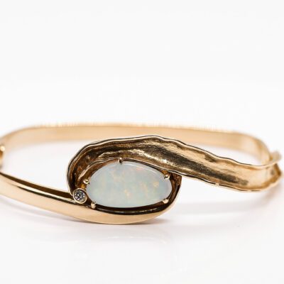 Złota bransoletka z diamentem i opalem 1,52 ct