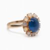Złoty pierścionek z szafirem i opalami