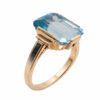 Złoty pierścionek z akwamarynem
