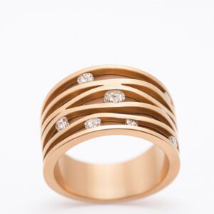 Złoty pierścionek z diamentami 0,37 ct