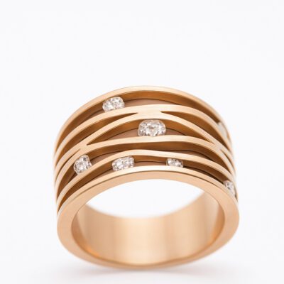 Złoty pierścionek z diamentami 0,37 ct