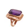 Złoty pierścionek z fioletowym kamieniem