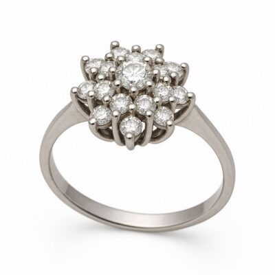 Złoty pierścionek z diamentami 0,66 ct