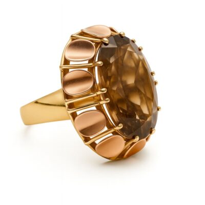 Złoty pierścionek z kwarcem